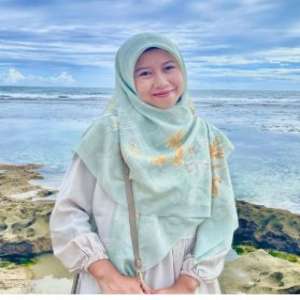 Asri Juniarti, S.Hum